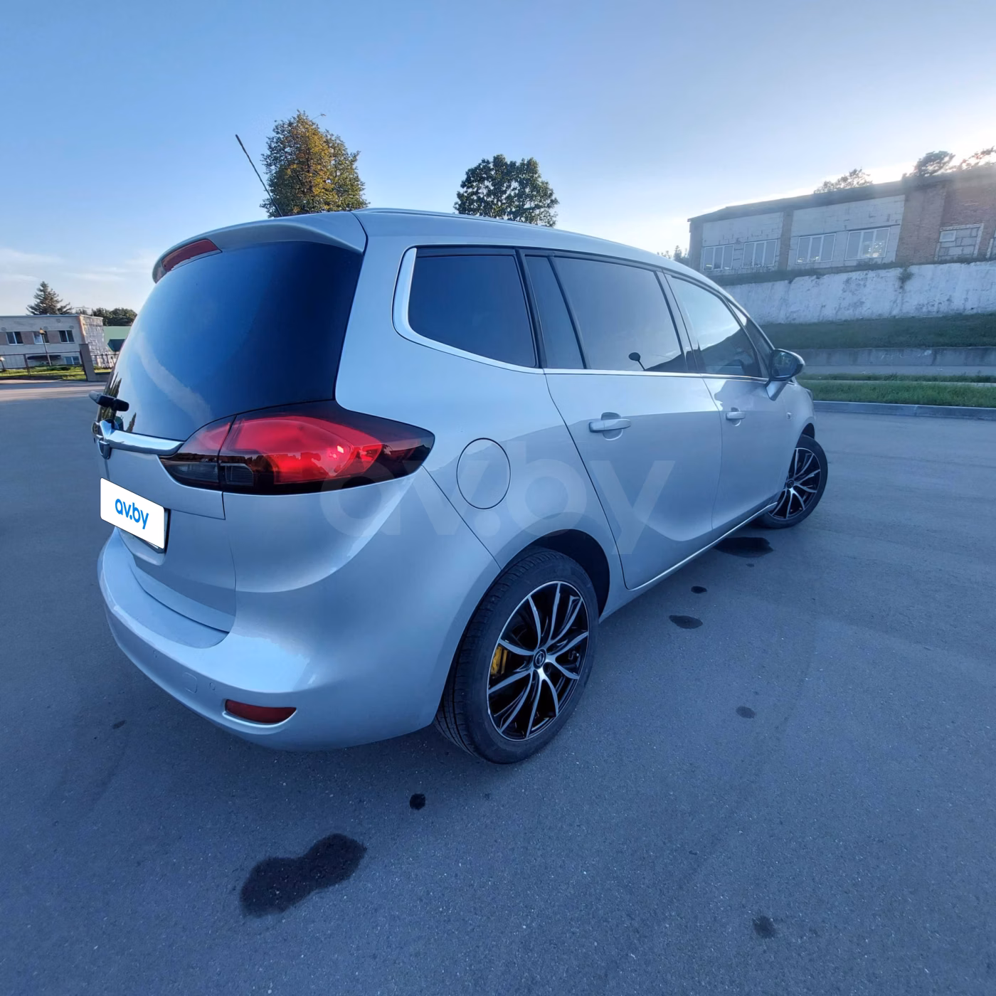 Opel Zafira фото 5
