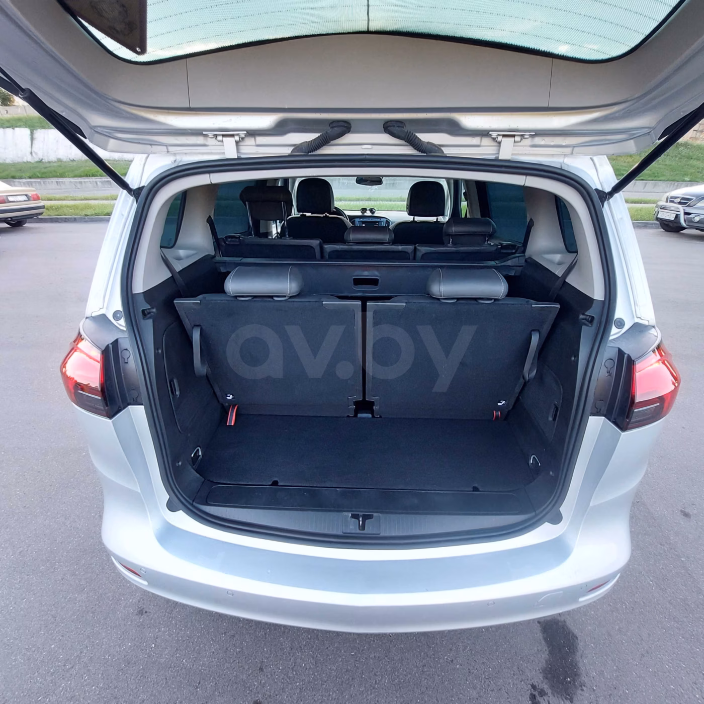 Opel Zafira фото 11