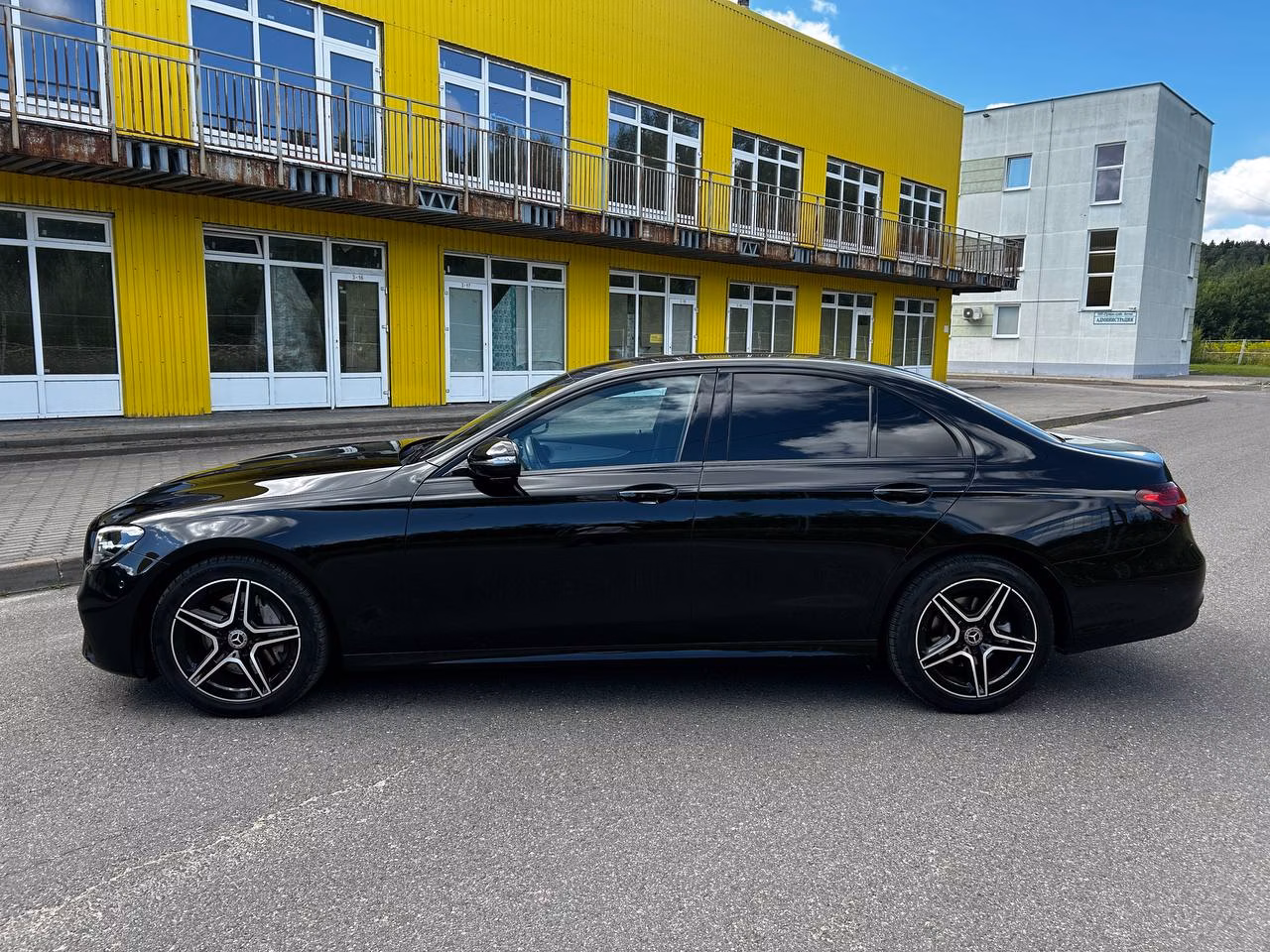 Mercedes-Benz E-Класс фото 2