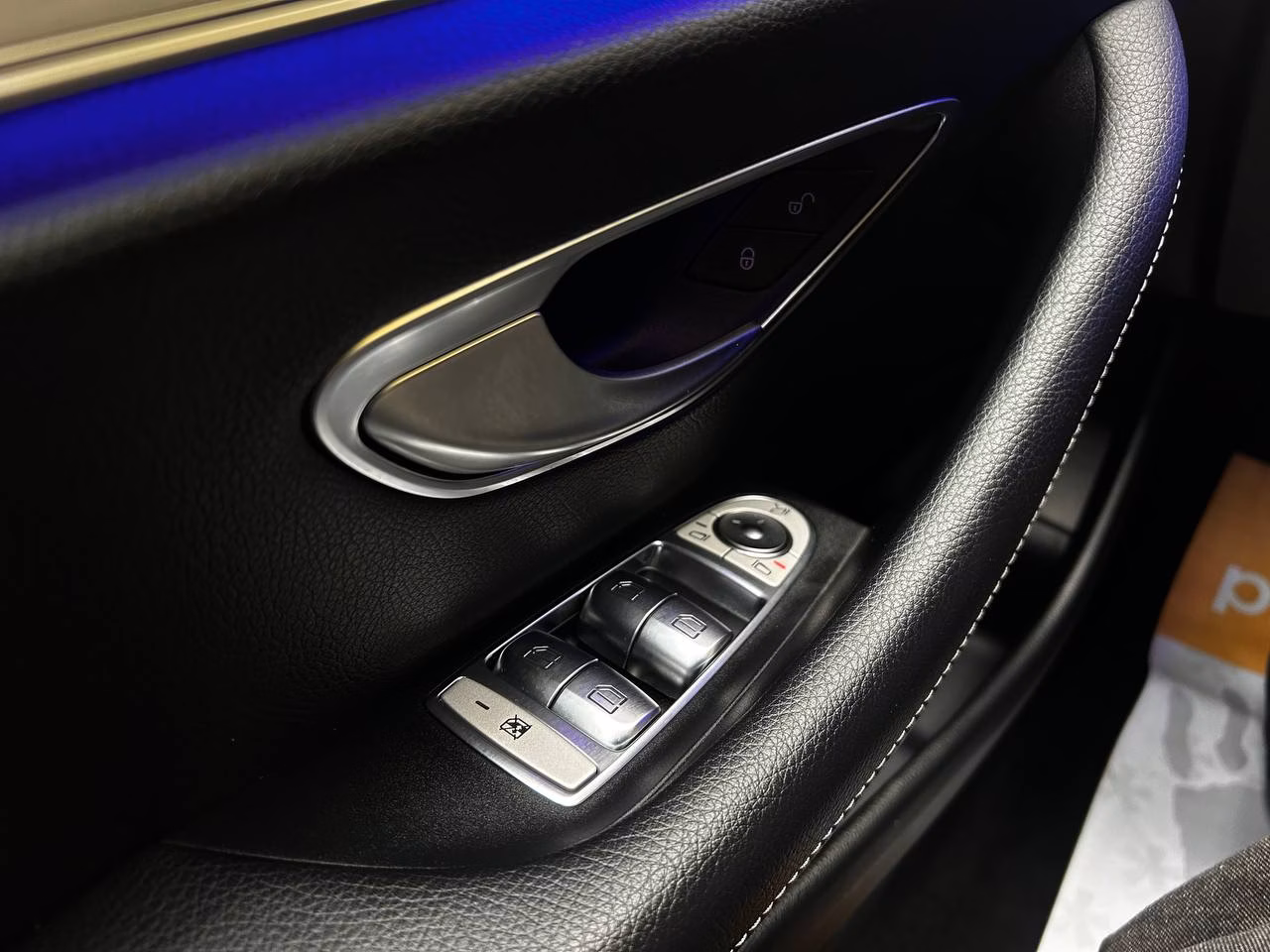 Mercedes-Benz E-Класс фото 16