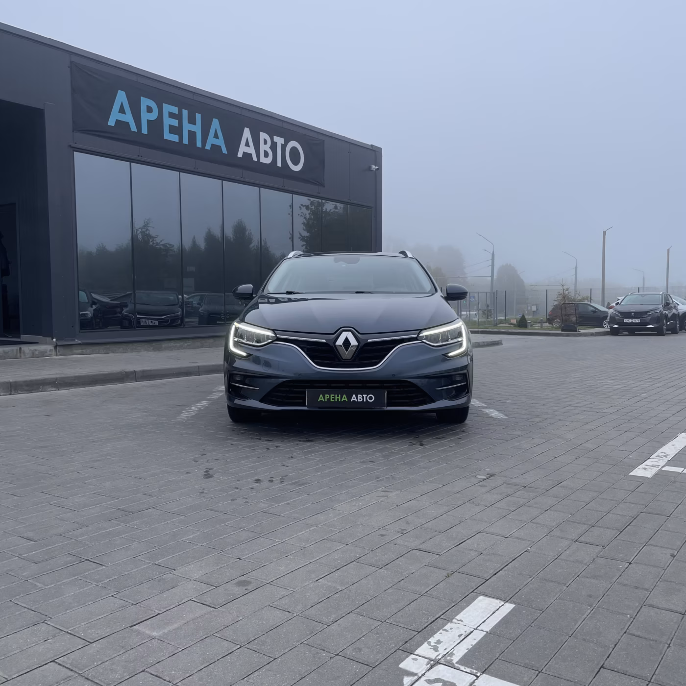 Renault Megane фото 2