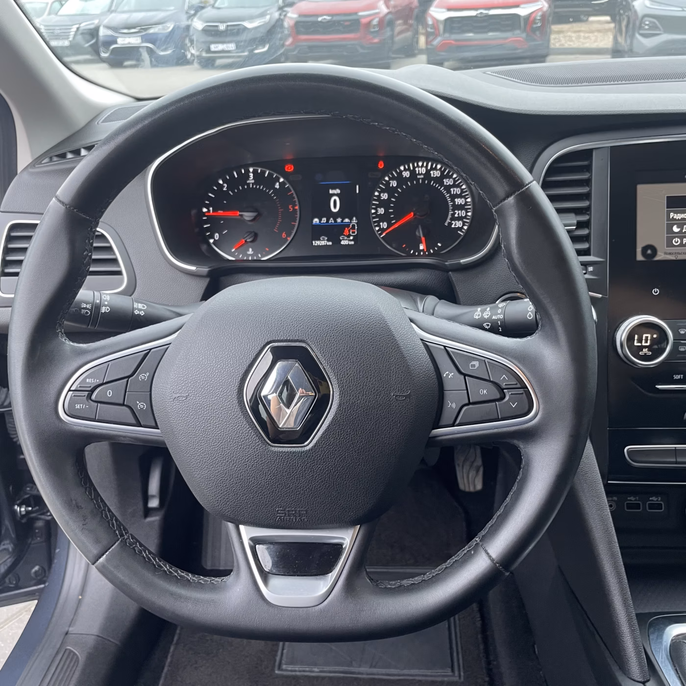 Renault Megane фото 15