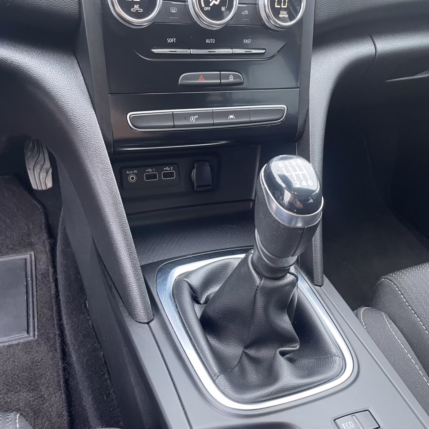 Renault Megane фото 20