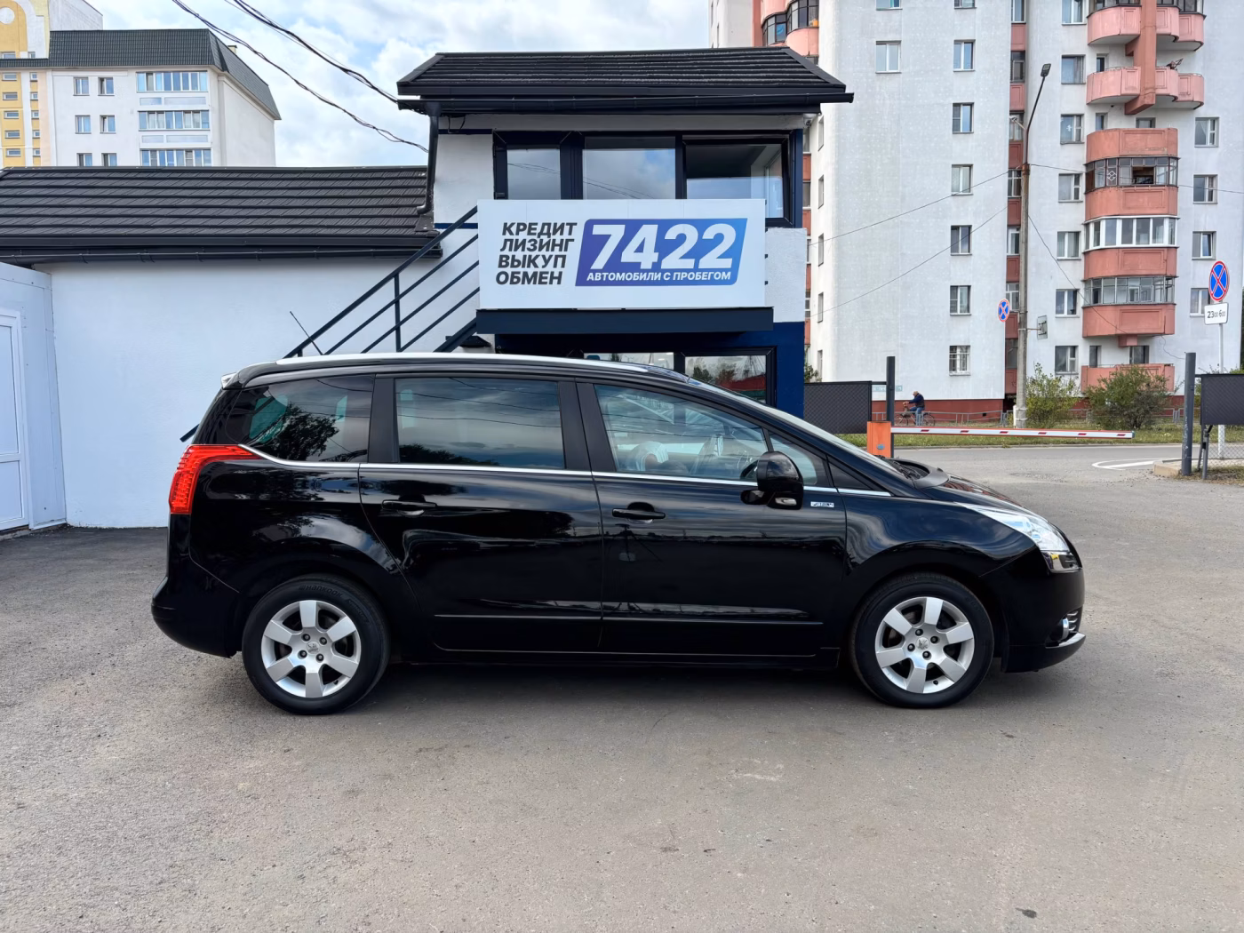 Peugeot 5008 фото 4