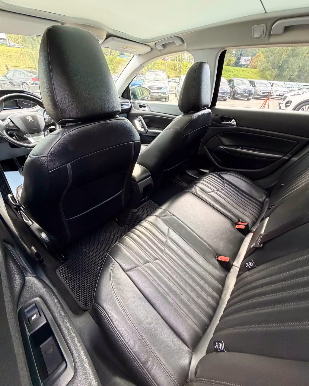 Peugeot 308 фото 18