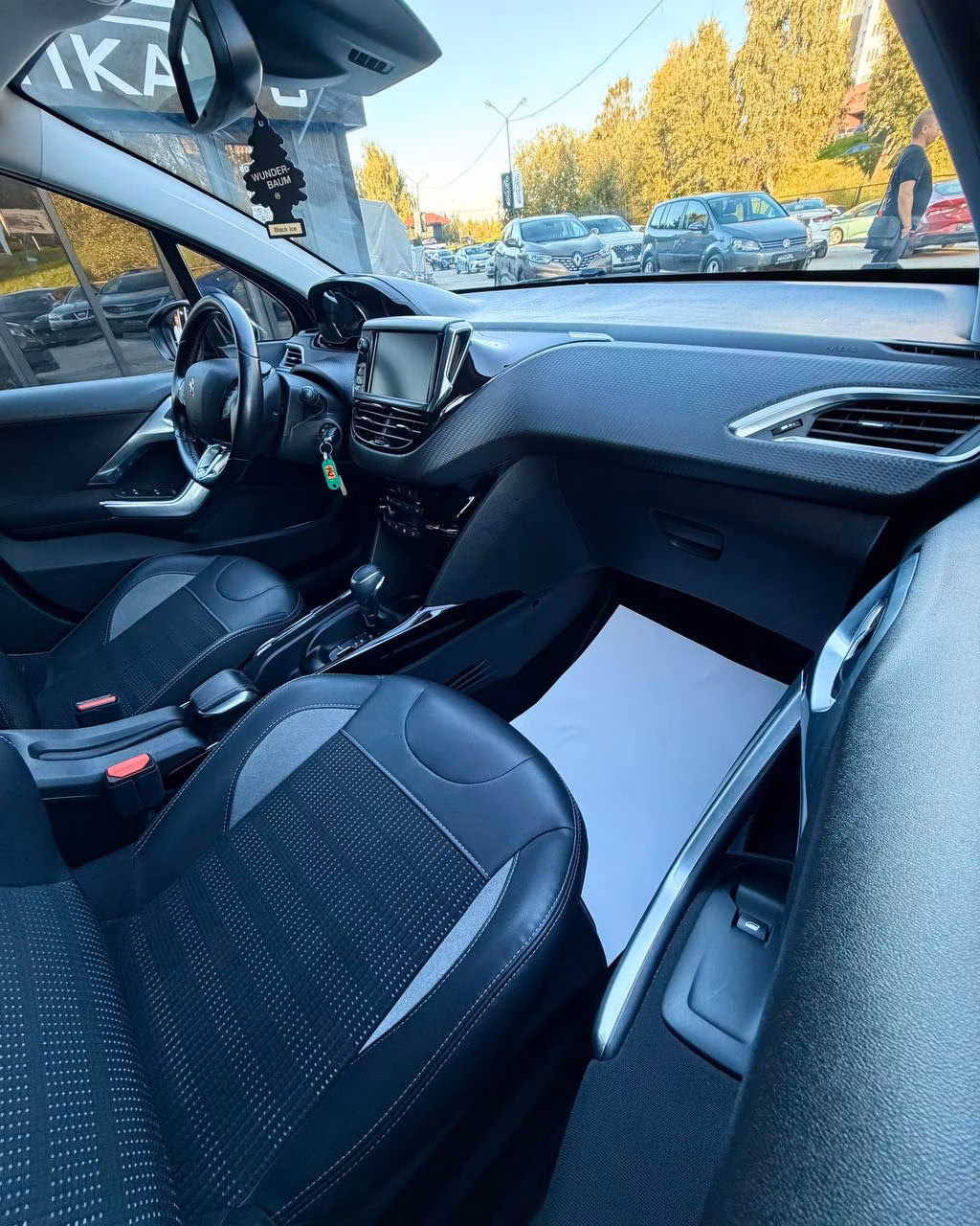 Peugeot 2008 фото 13
