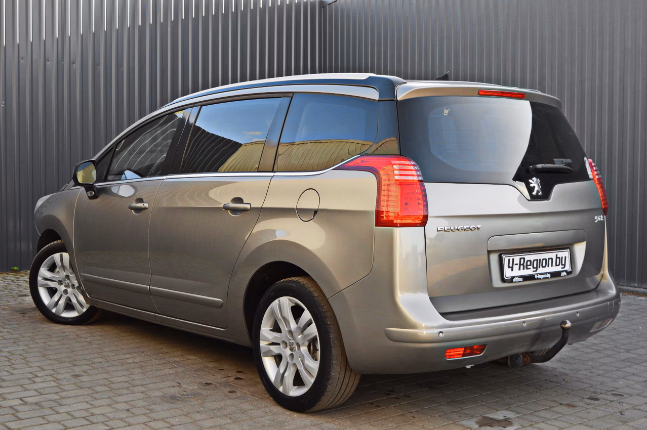 Peugeot 5008 фото 5