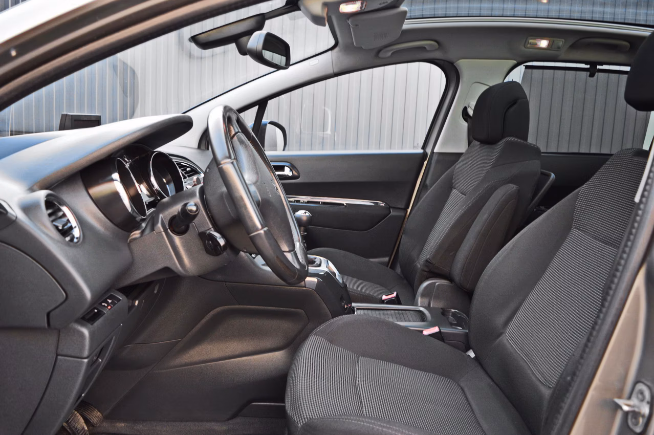 Peugeot 5008 фото 9