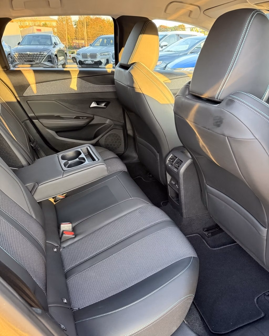 Peugeot 308 фото 14