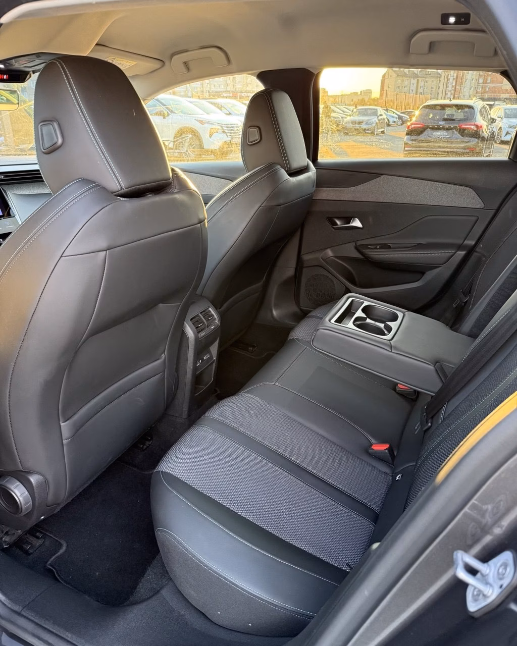 Peugeot 308 фото 15