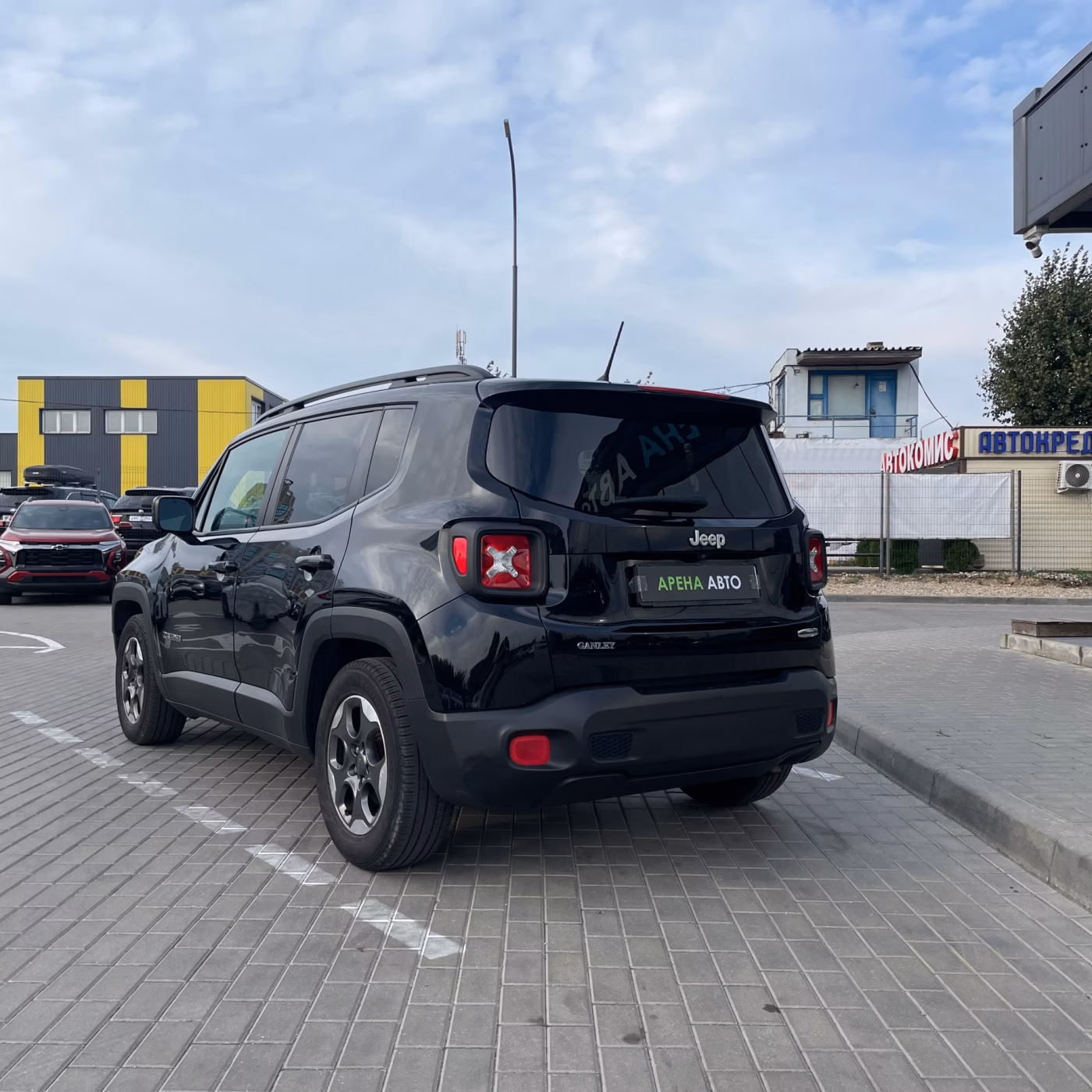Jeep Renegade фото 6
