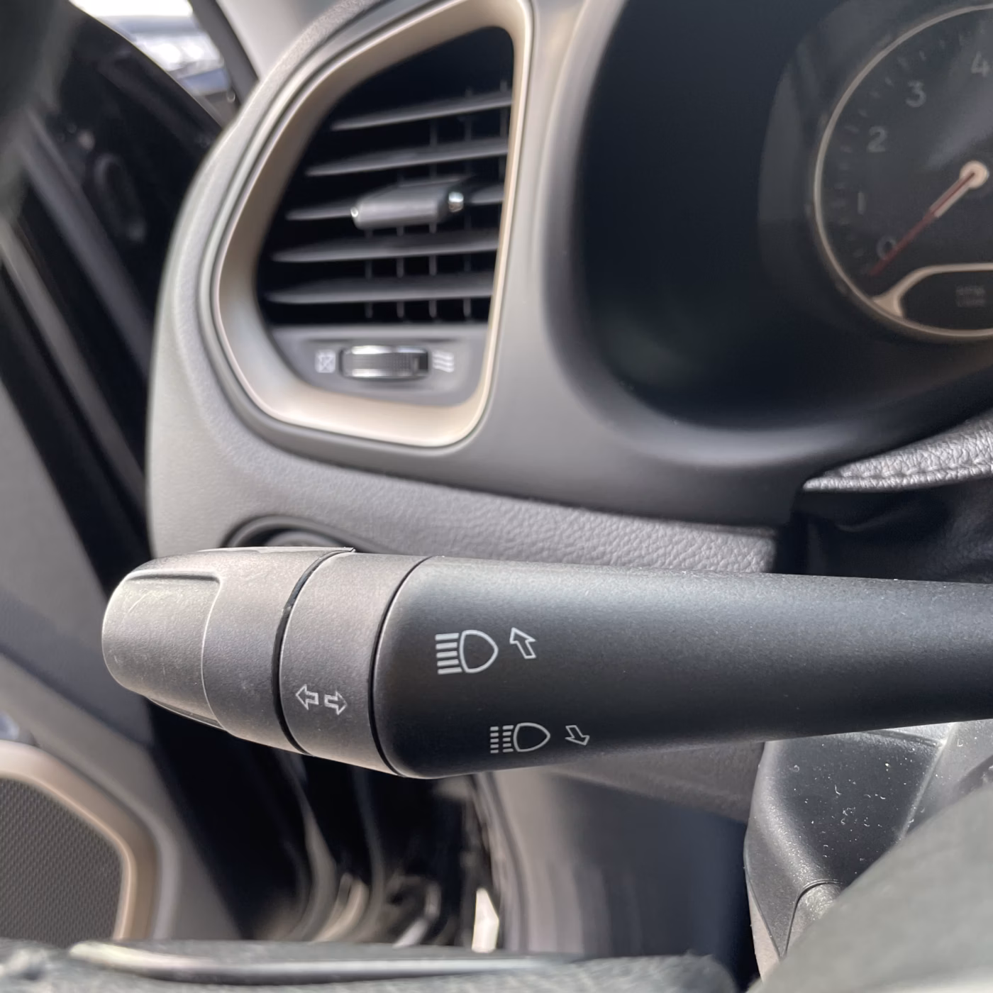 Jeep Renegade фото 10