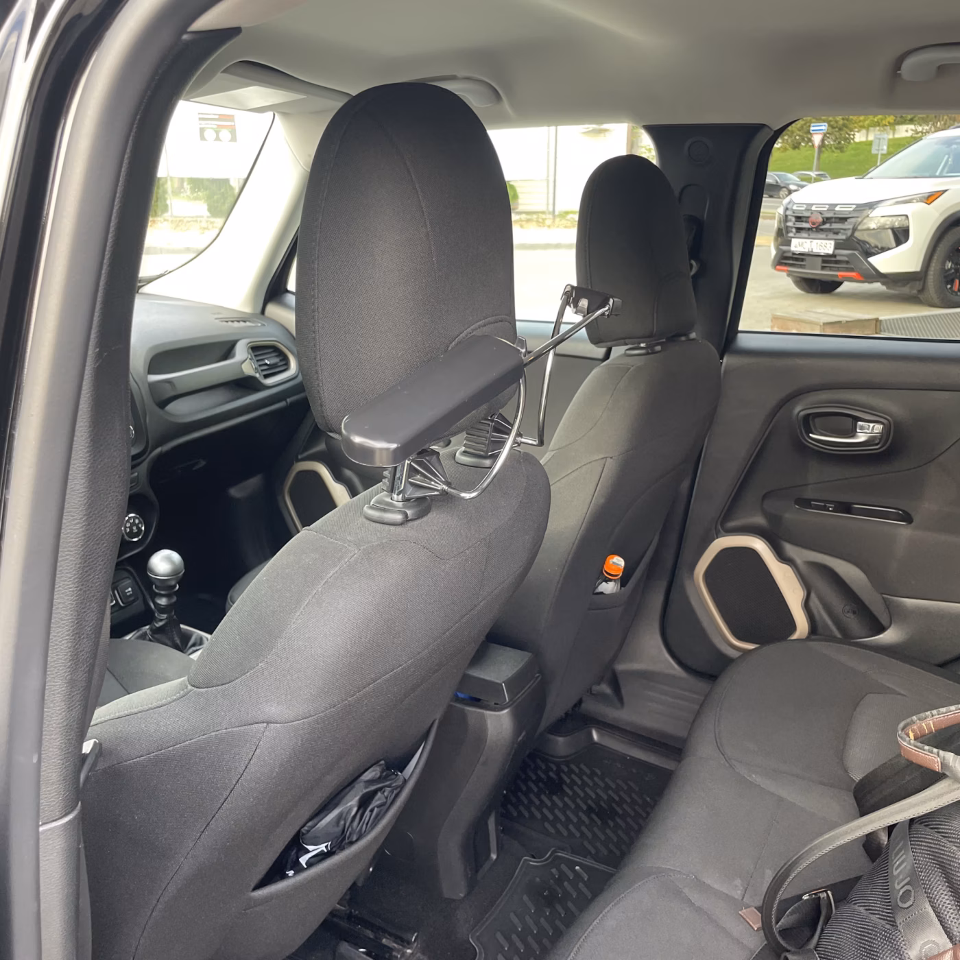 Jeep Renegade фото 14
