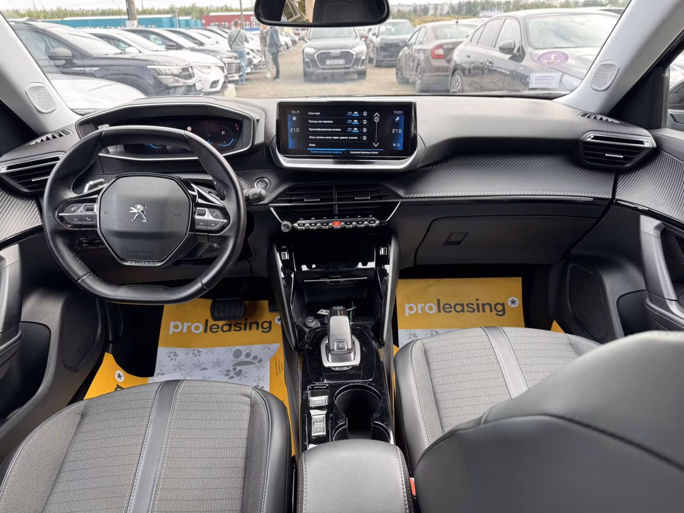 Peugeot 2008 фото 13