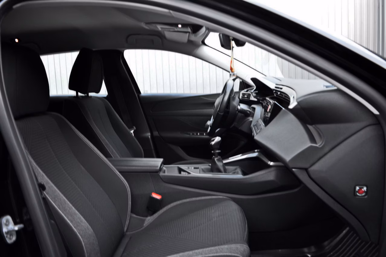 Peugeot 308 фото 8