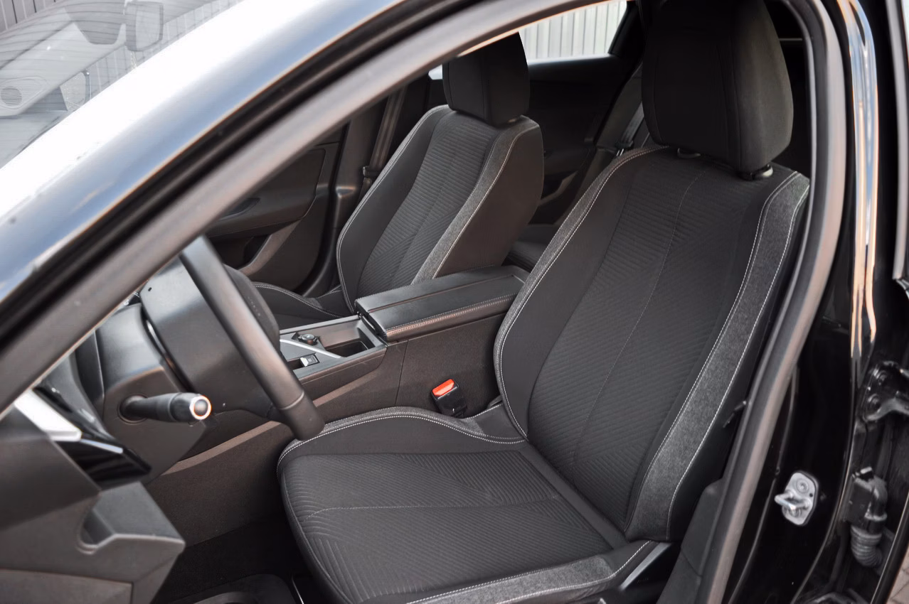 Peugeot 308 фото 11