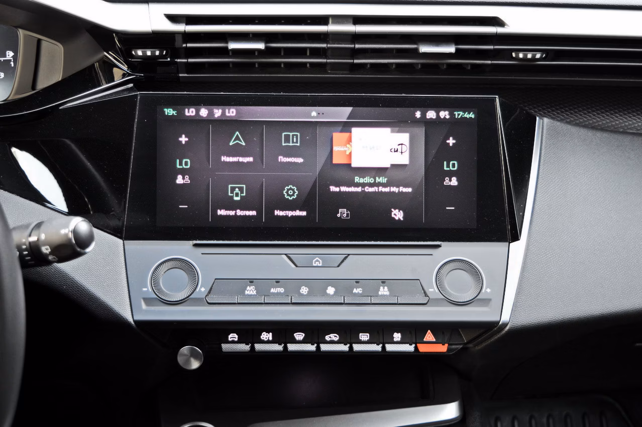 Peugeot 308 фото 18