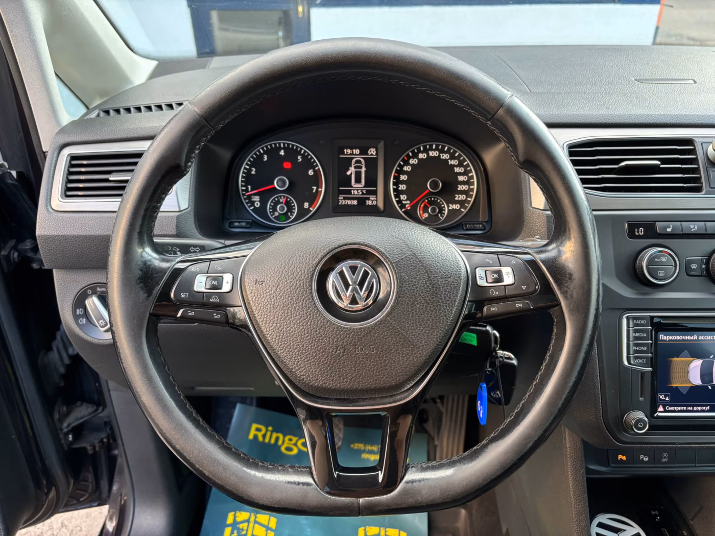 Volkswagen Caddy фото 10