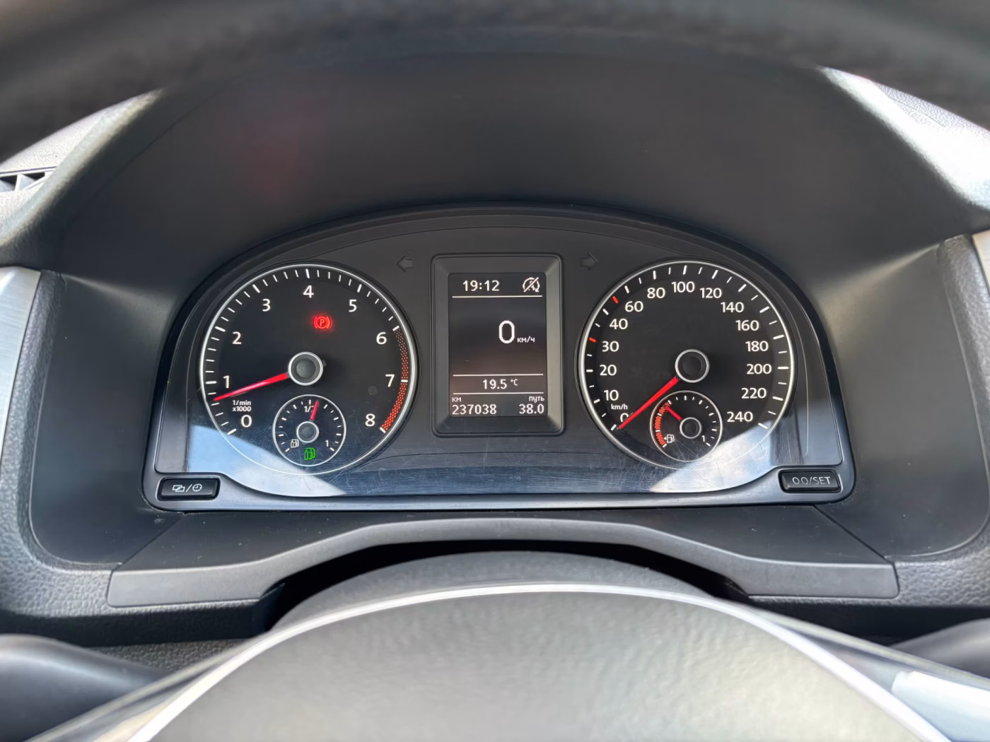 Volkswagen Caddy фото 11