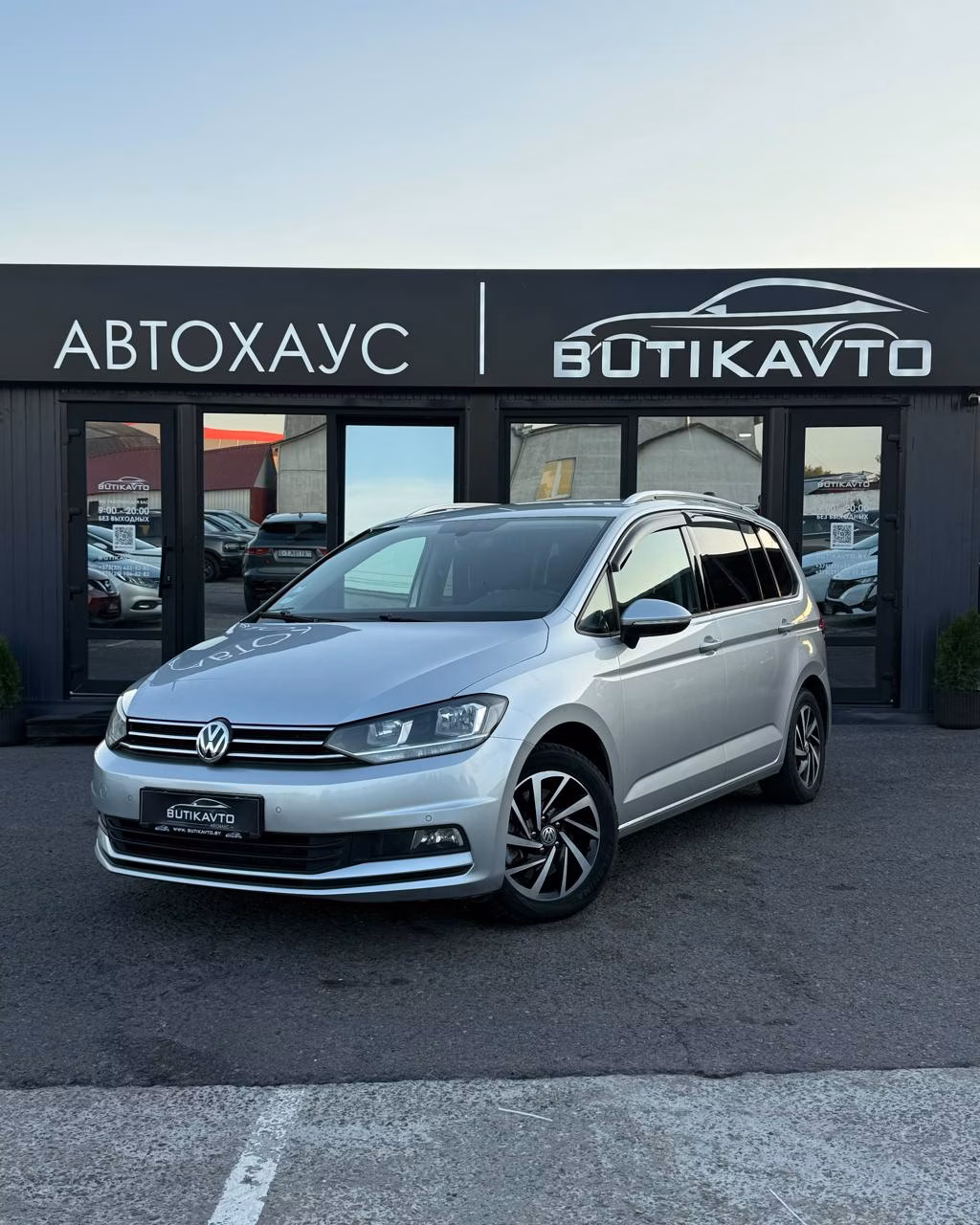 Volkswagen Touran фото 3