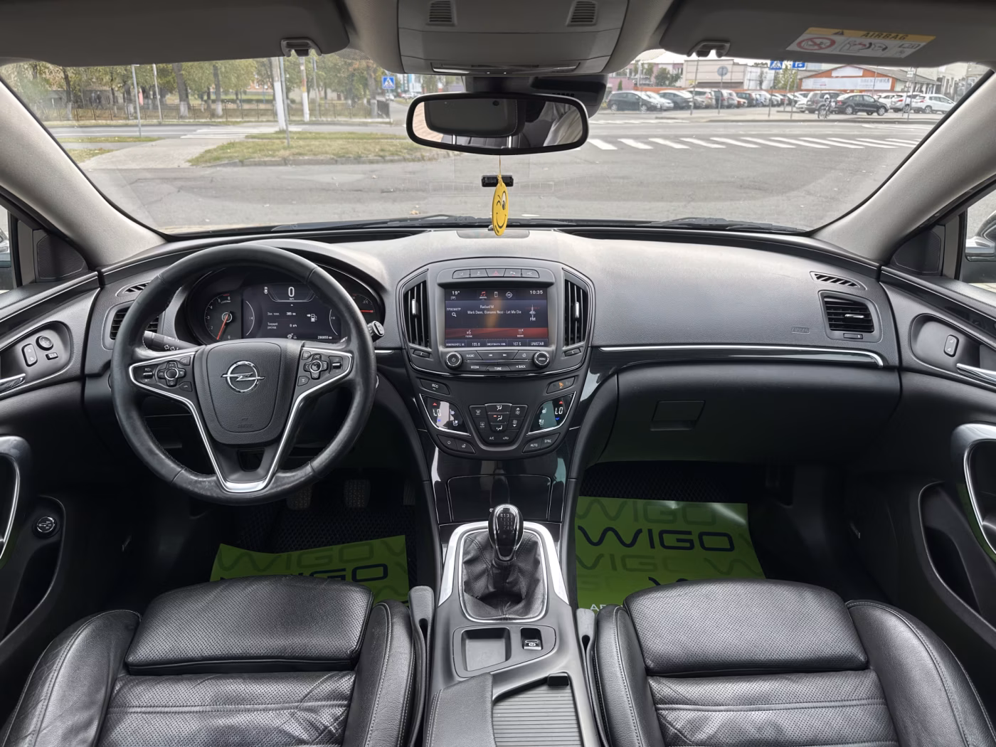 Opel Insignia фото 8