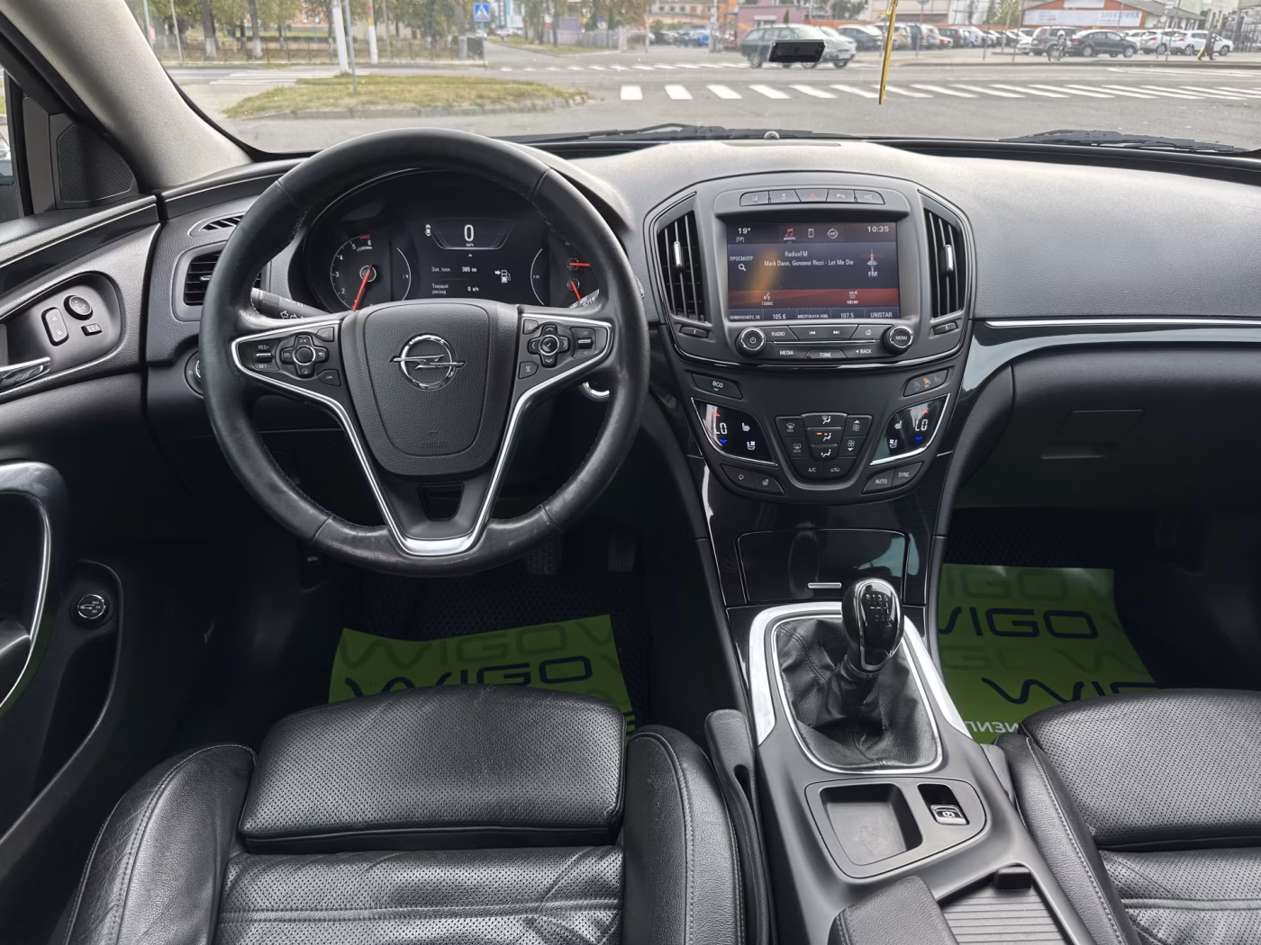 Opel Insignia фото 9