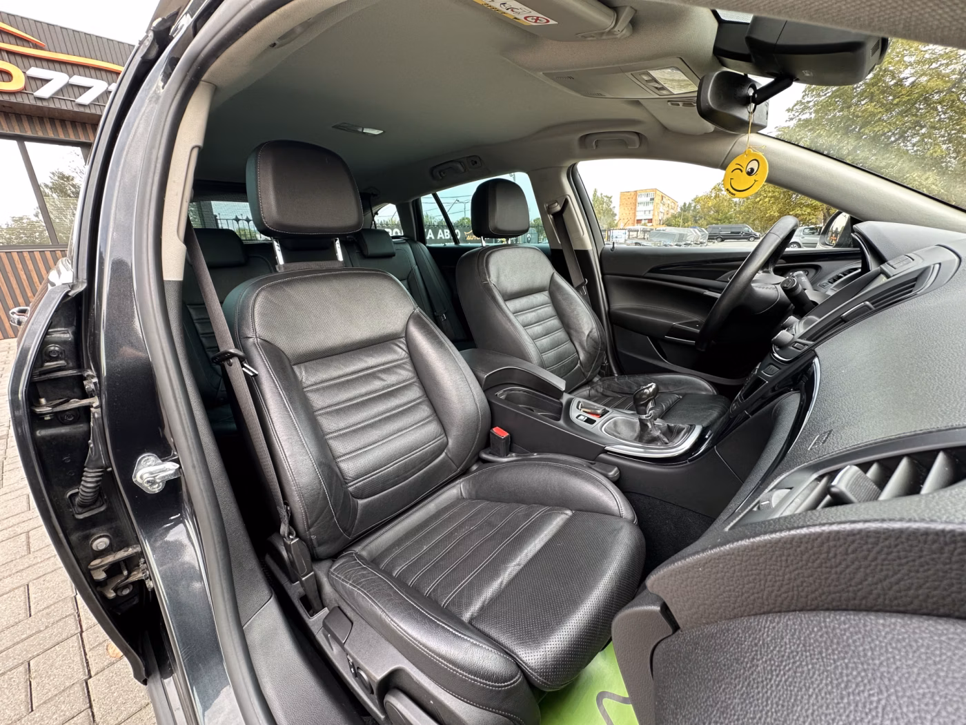 Opel Insignia фото 12