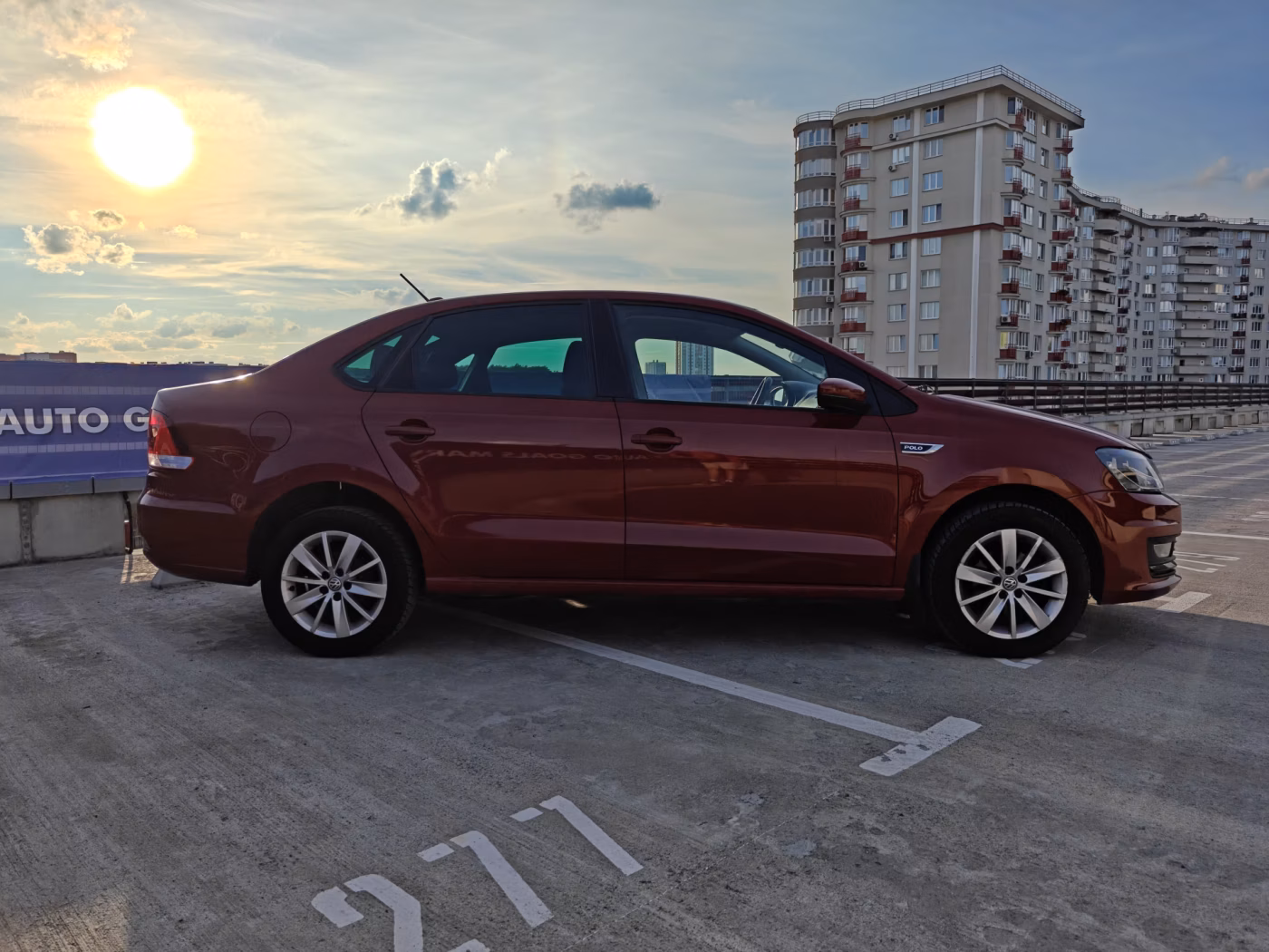 Volkswagen Polo Sedan фото 8