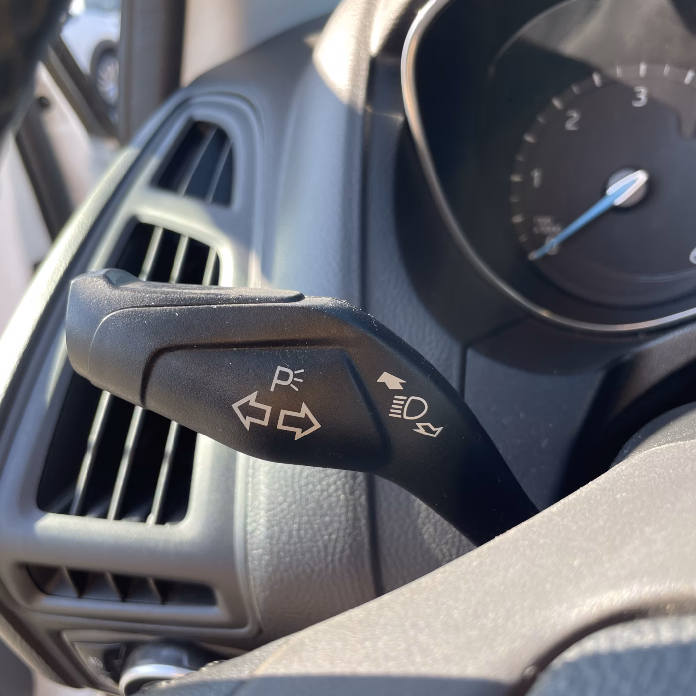 Ford Focus фото 14
