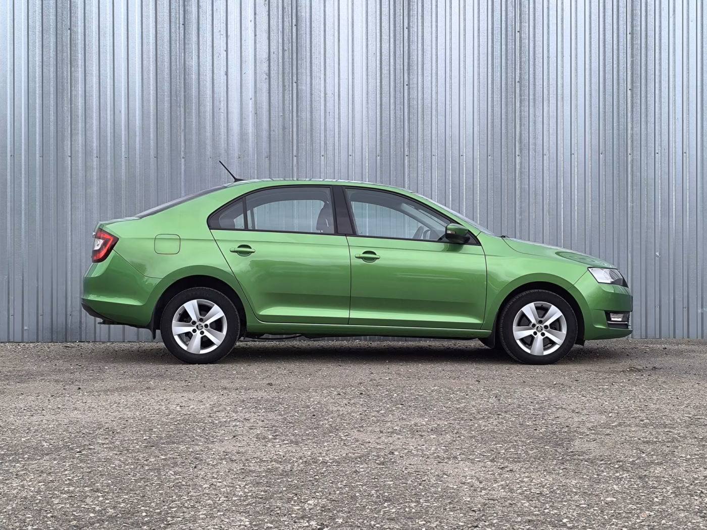 Skoda Rapid фото 3
