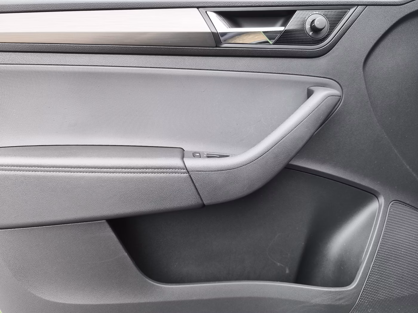 Skoda Rapid фото 7