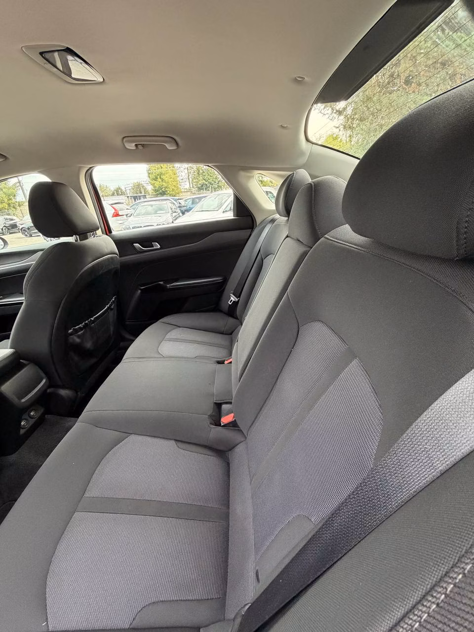 Kia K5 фото 10