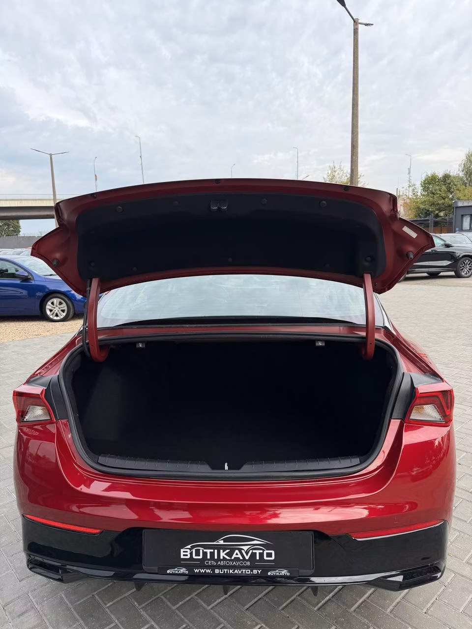 Kia K5 фото 15