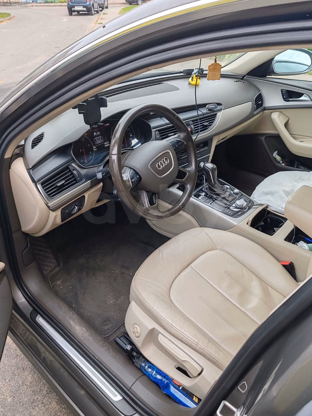 Audi A6 фото 7