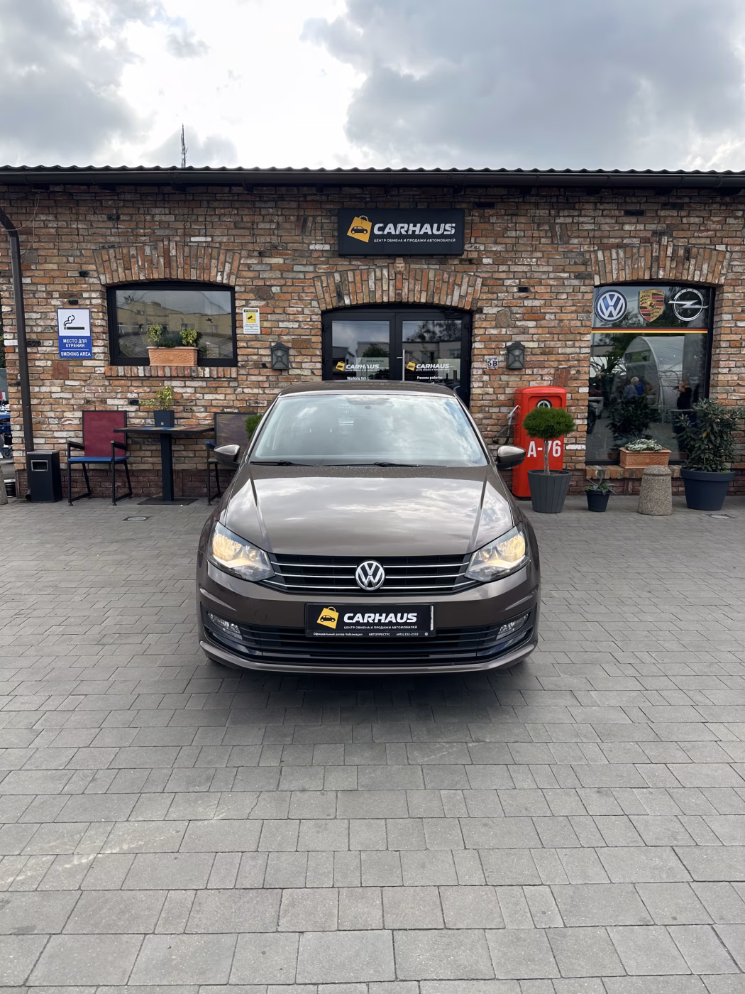Volkswagen Polo Sedan фото 2