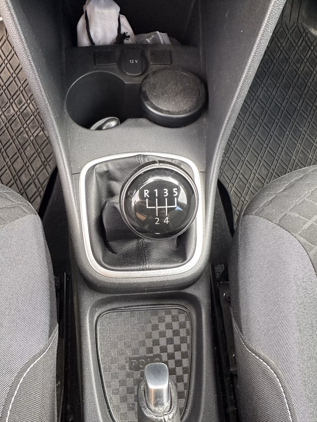 Volkswagen Polo Sedan фото 11