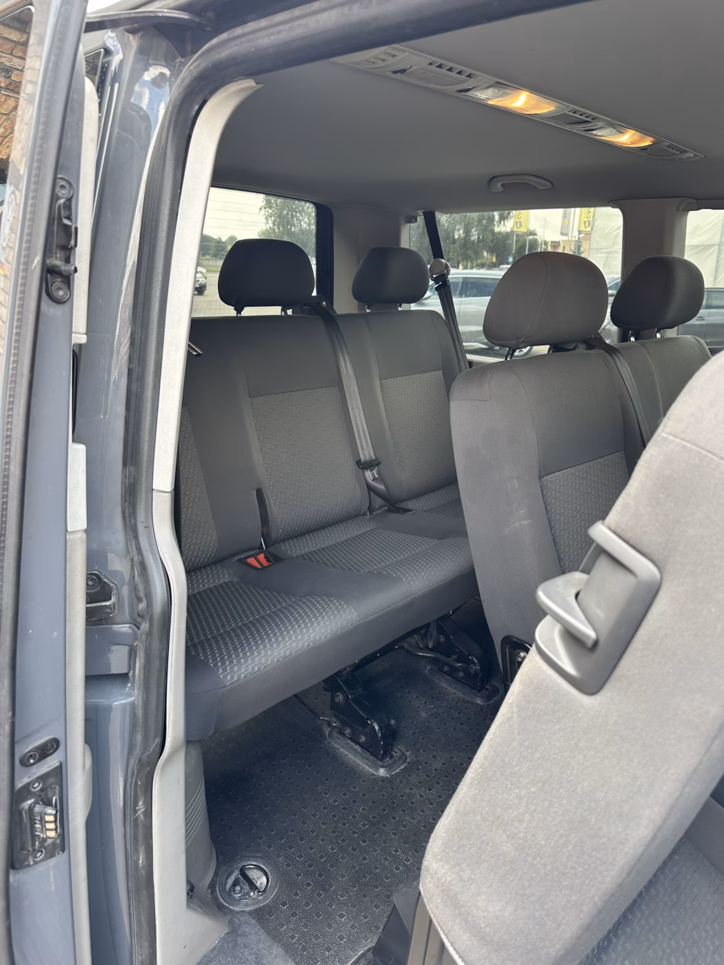 Volkswagen Caravelle фото 12