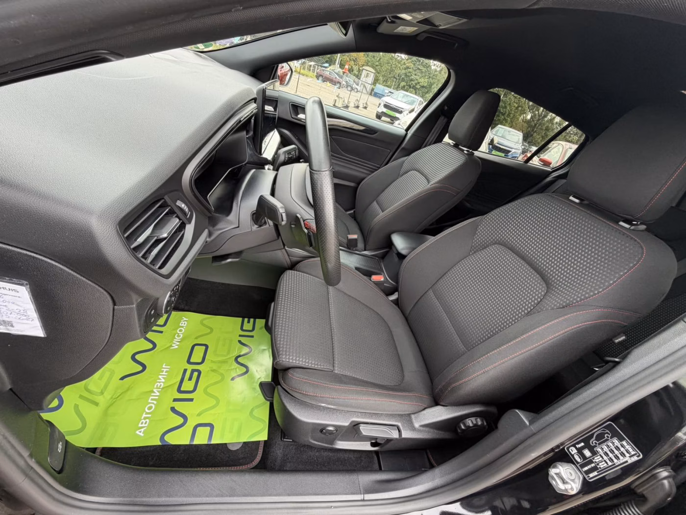 Ford Focus фото 15