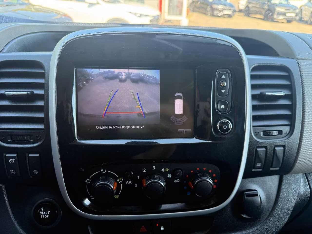 Renault Trafic фото 9