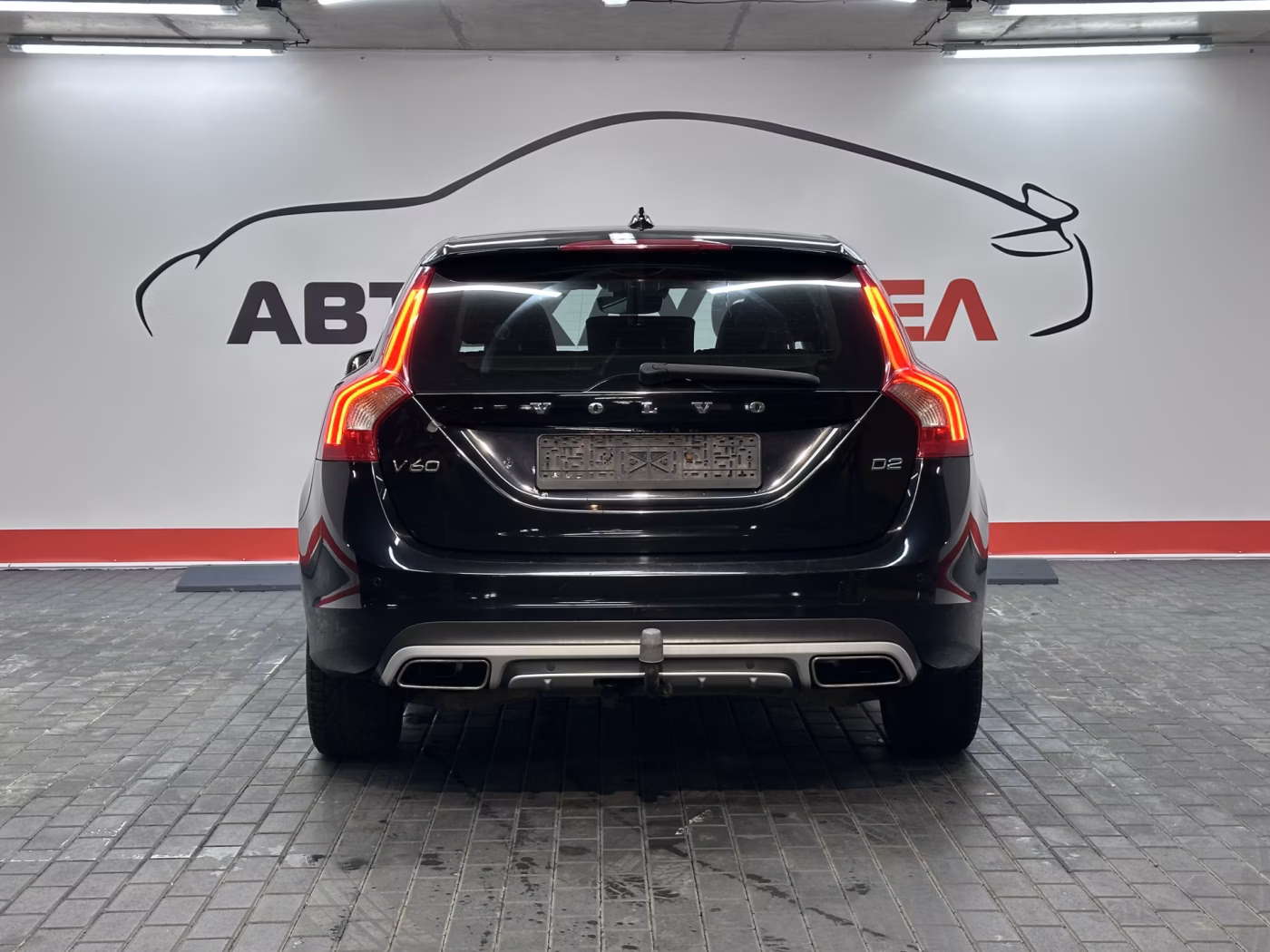 Volvo V60 фото 5
