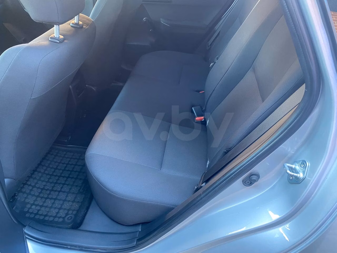 Toyota Auris фото 6