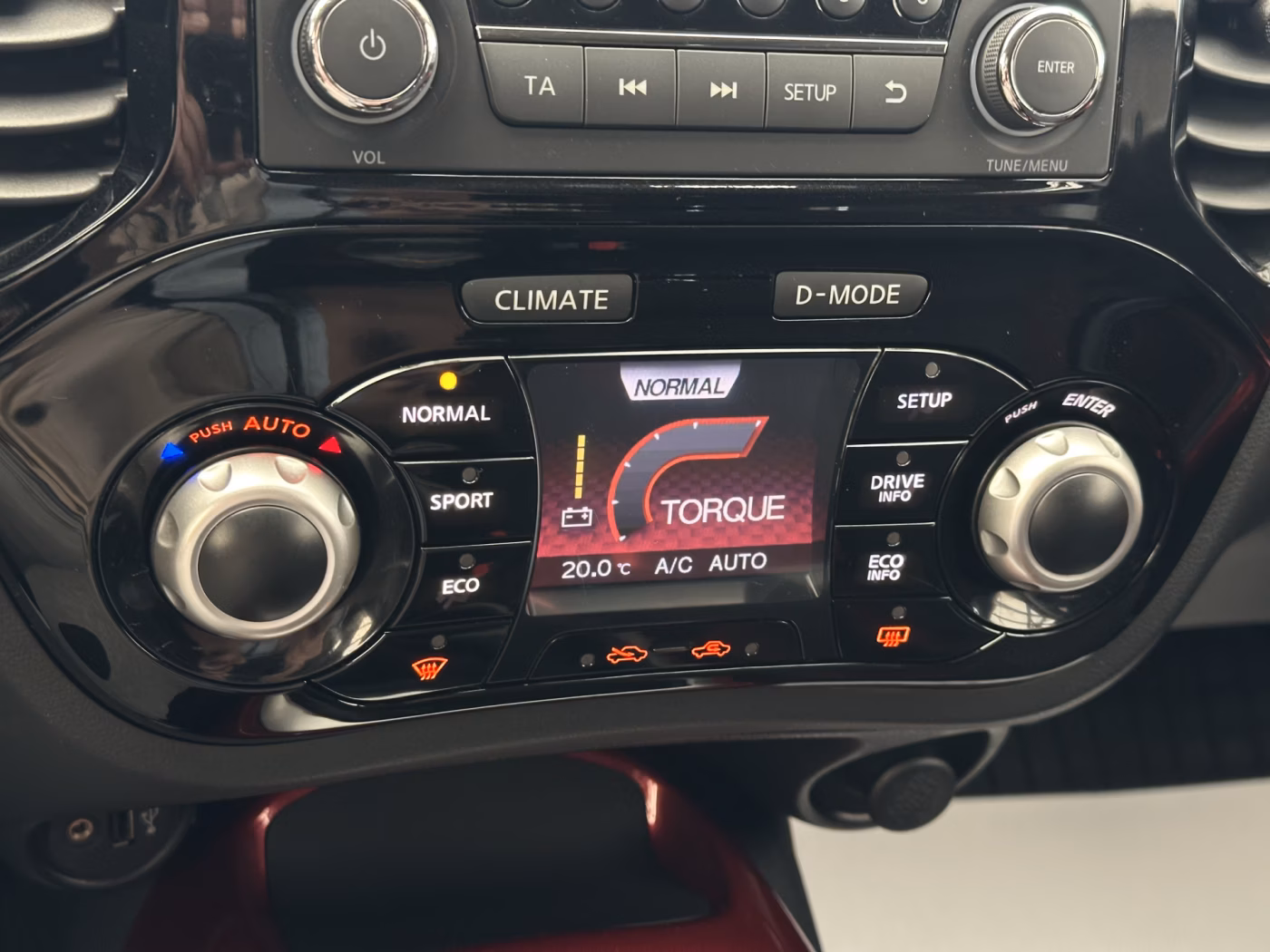 Nissan Juke фото 16