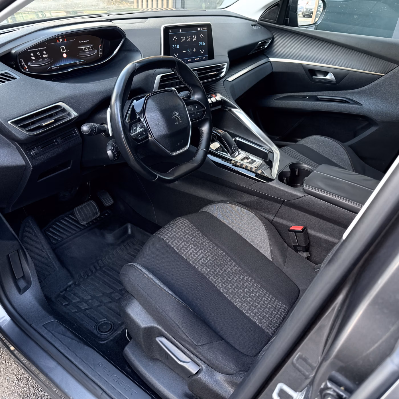 Peugeot 5008 фото 7