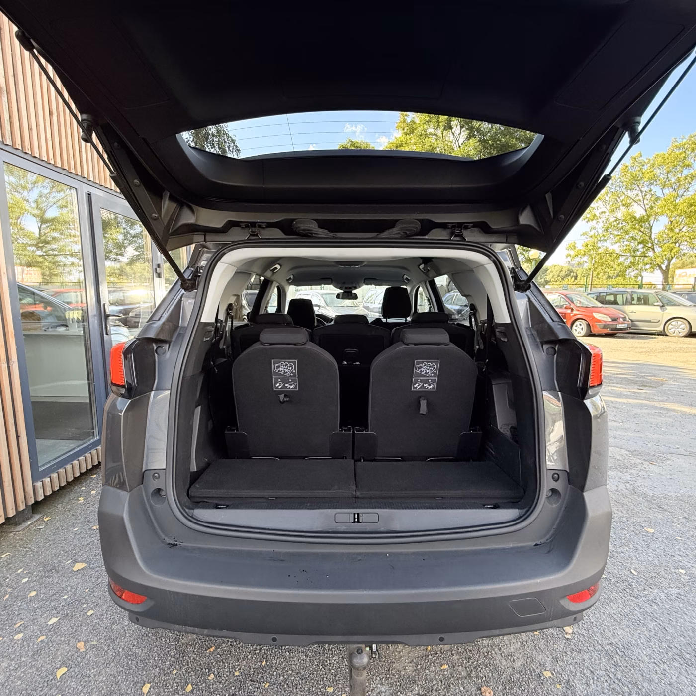 Peugeot 5008 фото 14
