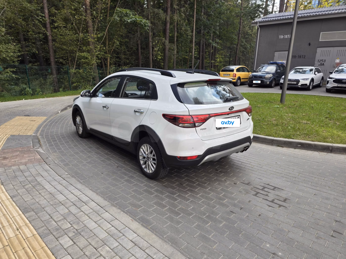Kia Rio X (X-Line) фото 3