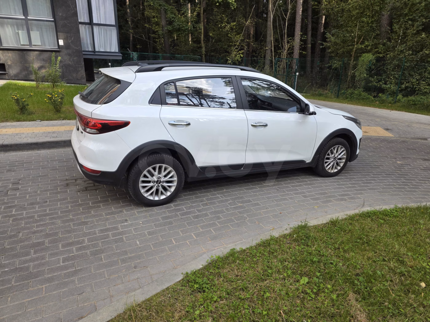 Kia Rio X (X-Line) фото 6