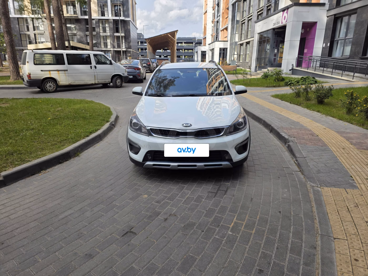 Kia Rio X (X-Line) фото 8