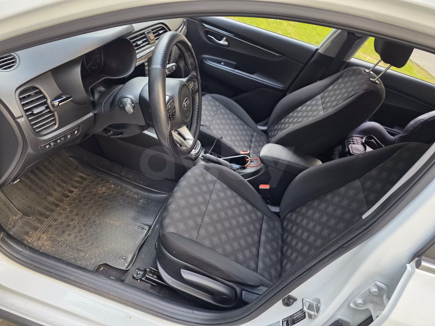 Kia Rio X (X-Line) фото 10