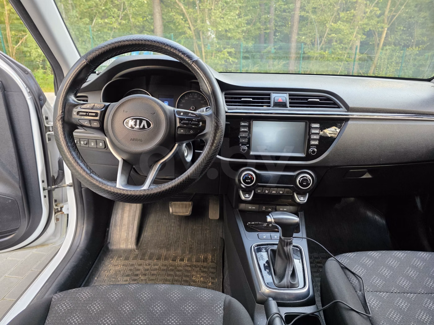 Kia Rio X (X-Line) фото 13