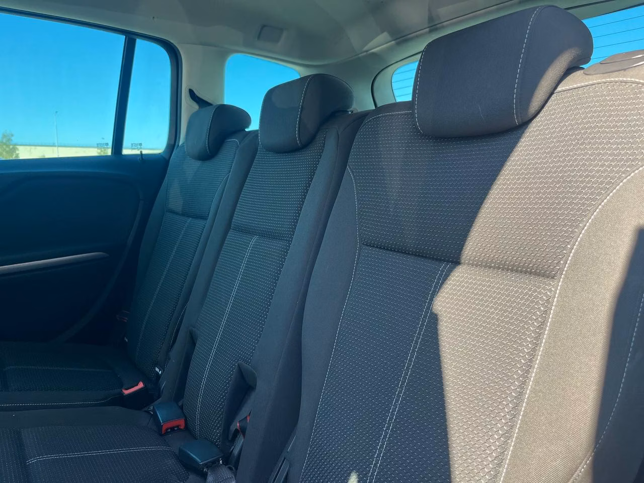 Opel Zafira фото 15